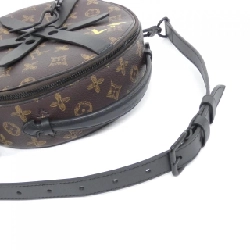 Túi xách vai Louis Vuitton Monogram (N°7) Wheel Box M59706 608978