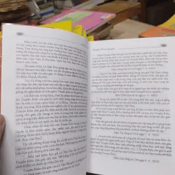 Sách: Truyện Kiều - Chú giải - TG: Lê Văn Hoè hiệu đính. chú giải, bình luận (B2) 786564