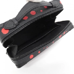 Túi xách mềm tay cầm Monogram Trianon (LV X YK) của Louis Vuitton M21677 613122