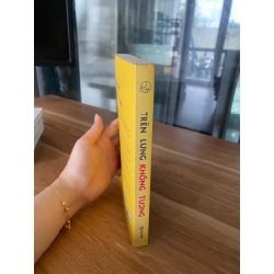 Trên Lưng Khổng Tượng - Trần Thanh Phong