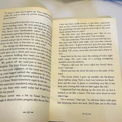 [Sách tiếng Anh 2hand] Like new 90% - 🏡 The River Between Us – Richard Peck 715138