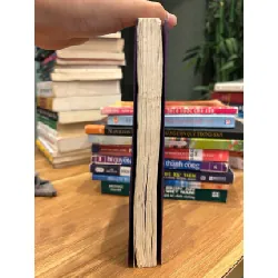 Charlie Bone và lâu đài gương – Jenny Nimmo (Hương Lan dịch)