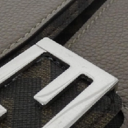 Túi Fendi Baguette Soft Trunk 7VA565 AQWH - Hàng hiệu Chính hãng 804046