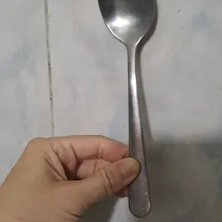 Muỗng ăn cơm 972536