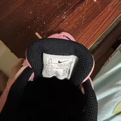 Giày Nike hồng mua tại store Japan 674884