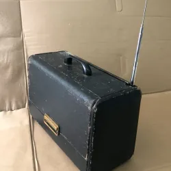 Đài xưa ZENITH năm sản xuất 1947  m1 960927