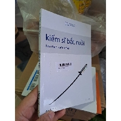 (TẶNG BOOKMARK) Kiếm sĩ bắt ruồi mới 90% ố nhẹ 2016 Hạo Nhiên RBK2507
