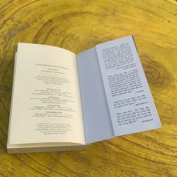 Xa ngoài kia loài tôm hát- DELIA OWWENS 783358