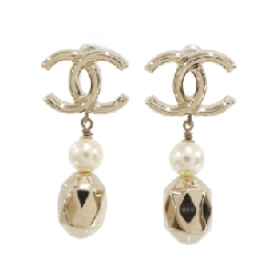 Bông tai Chanel