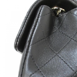 Túi xách chéo Chanel 69900 612106