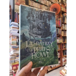 LÂU ĐÀI BAY CỦA PHÁP SƯ HOWL - Diana Wynne Jones