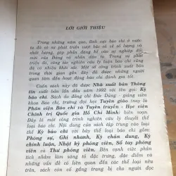 Các thể ký báo chí 1021472