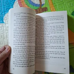 Một đóa hồng không đỏ cũng chẳng bạch 999833