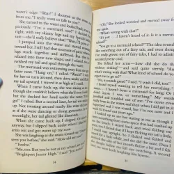 [Sách tiếng Anh 2hand] Like new 90% - 🧜‍♀️ The Tail of Emily Windsnap – Liz Kessler 🌊 960683