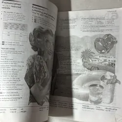 Pre-itermediate student’s book & workbook 796257