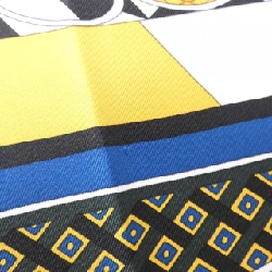 Hermès LE TOUR DU MONDE EN 63 CASES Carré 003177S Khăn choàng 625536