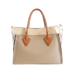 Túi Louis Vuitton On My Side MM M53825 618689