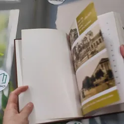 [MIỄN PHÍ BỌC SÁCH] Dấu Ấn Lịch Sử - Văn Hóa Quận 1 Thành Phố Hồ Chí Minh 990172