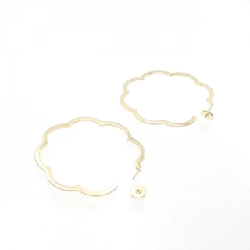 Bông tai lớn bộ sưu tập Camellia của Chanel 666131