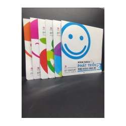 Bộ 6 Cuốn Kích Thích Phát Triển Thị Giác Cho Bé (từ dưới 2 tháng tuổi đến 6 tháng tuổi) khổ vuông Nhiên Hà dịch