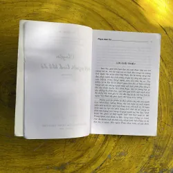 CHUYỆN MỘT NGƯỜI KÍNH KHỐ ĐỎ - PHẠM KHẢI TRI 998158