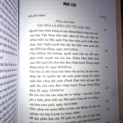 Xây dựng và phát triển nền văn hóa Việt Nam tiên tiến, đậm đà bản sắc dân tộc 704316