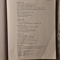 Robert E. Van Voorst - Anthopology of World Scriptures 779808