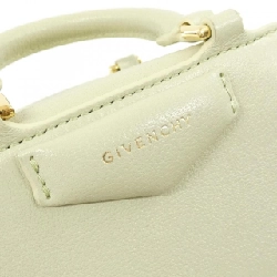 Túi Givenchy Antigona Cube Nano BB50ZUB24B 617873
