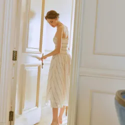 Váy nữ maxi dáng dài chất liệu linen nhẹ nhàng, màu trắng hoa văn 777188