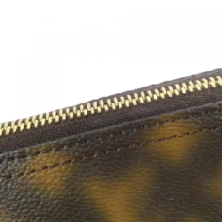 Louis Vuitton Đây Không Phải Là Monogram Hobo Cruiser PM M46241 Túi Đeo Vai 611056