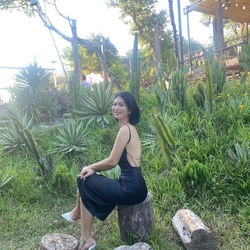 Váy hở lưng , model hàng hãng , size S, M 