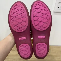 Giày crocs 2hand size w7-38 độ mới cao hình chụp thật 989688