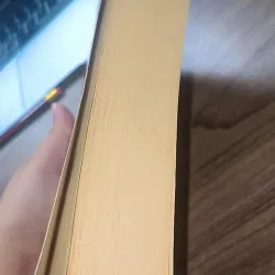 Insurgent (the second book in the Divergent trilogy)  795618