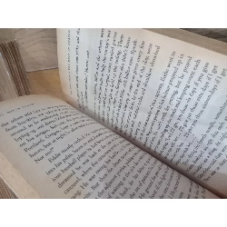 The Five People You Meet in Heaven - Mitch Albom 1059318