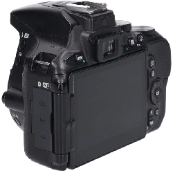 Ｄ５６００ - Hàng hiệu Authentic 885699