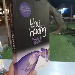 THÚ HOANG -  NGUYỄN THỊ THỤY VŨ 