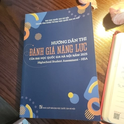 Sách Ôn thi Đánh giá Năng lực - Đại học Quốc Gia