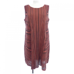 Pleats Please PLEATS PLEASE Áo thun