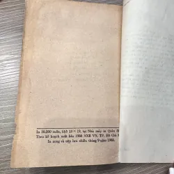 Ngôi trường đi xuống - Vũ Hạnh - NXB Văn nghệ Tp HCM 1988 996260