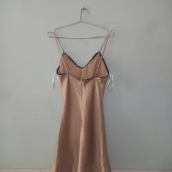 Váy ngủ lụa 2 dây phối viền ren đen dáng ôm quyến rũ (Hàng thanh lý)