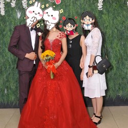 Thanh lí Váy cưới đỏ cho cô dâu và vest cho chú rể 69560