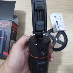 Gimbal điện thoại xoay 360 P02 xoay theo khuôn mặt, kèm remote 529113