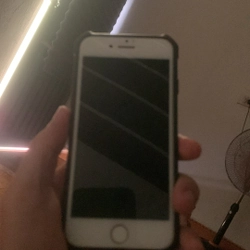 Bán điện thoai iPhone 7