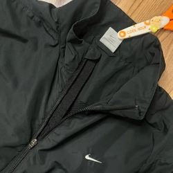 Áo khoác chuẩn hiệu nike Size XL Ngang 58-Dài 73  Giá:280.000₫ Sản phẩm đã được giặt ủ 223063