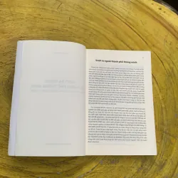 VƯỢT RA NGOÀI CÁC THÀNH PHỐ THÔNG MINH- TIM CAMPBELL 747311