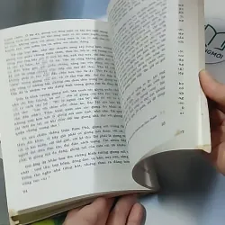 Tố Hữu - Nhà văn và tác phẩm trong nhà trường (1999) 698554