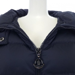 Áo khoác lông vũ MONCLER 636229