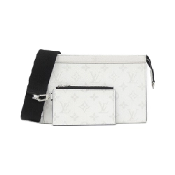 Túi xách đeo vai Louis Vuitton Taigarama Gaston Wearable Wallet M30935 - Hàng hiệu Authentic