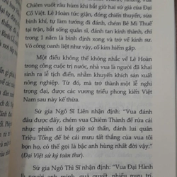 SỬ VIỆT 12 KHÚC TRÁNG CA 306446