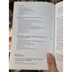 Managing Business Ethics : Straight Talk About How To Do It Right - Trevino & Nelson 331149